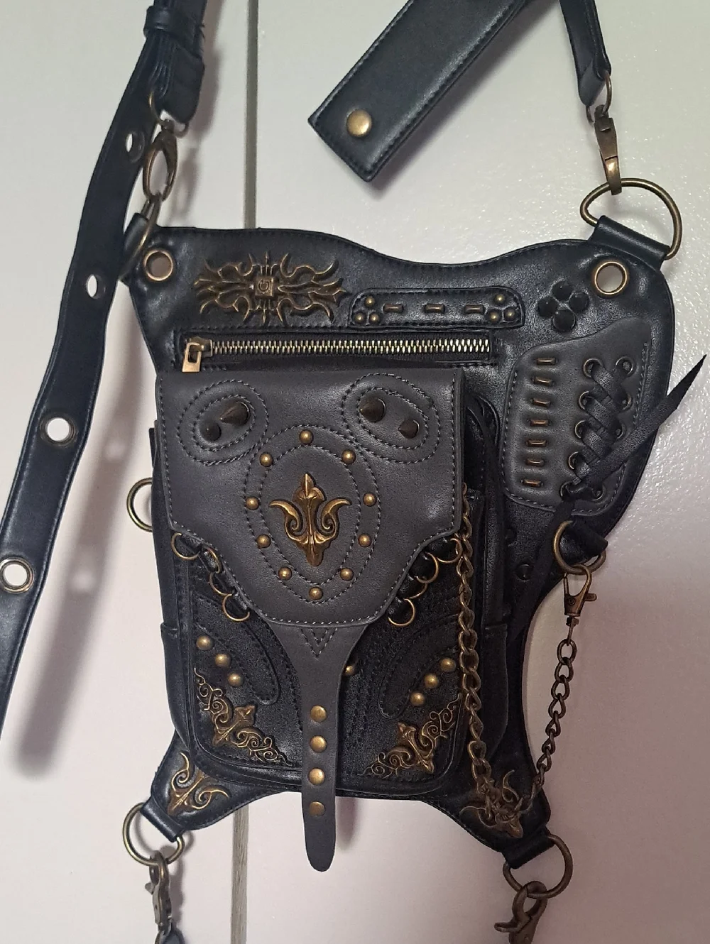 STEEL MOSTER Gothic Steampunk Handbag For Men and Women Hiking Fanny Pack.